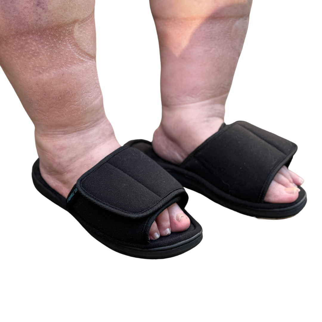 Beltwell® - Super-Wide & Adjustable Slippers For Swollen Feet For Men & Women